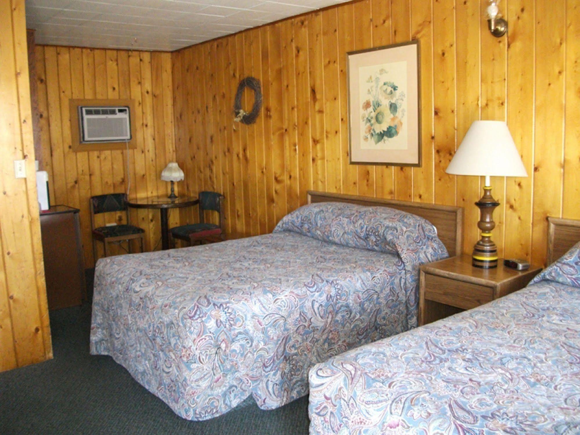 Caboose Motel & Gift Shop Durango Exterior photo